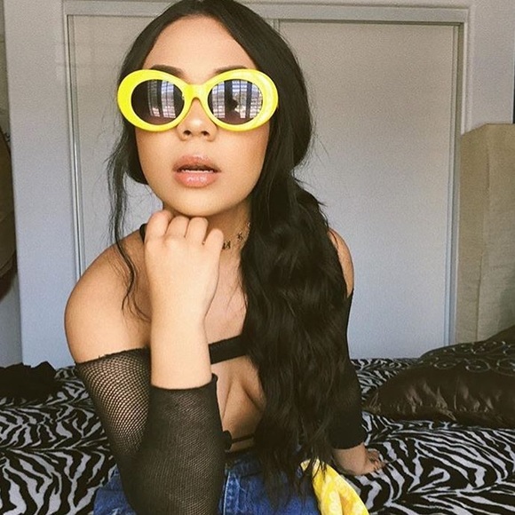 WCFASHIONS Accessories - “Solei” Oversized Retro Oval Shades
